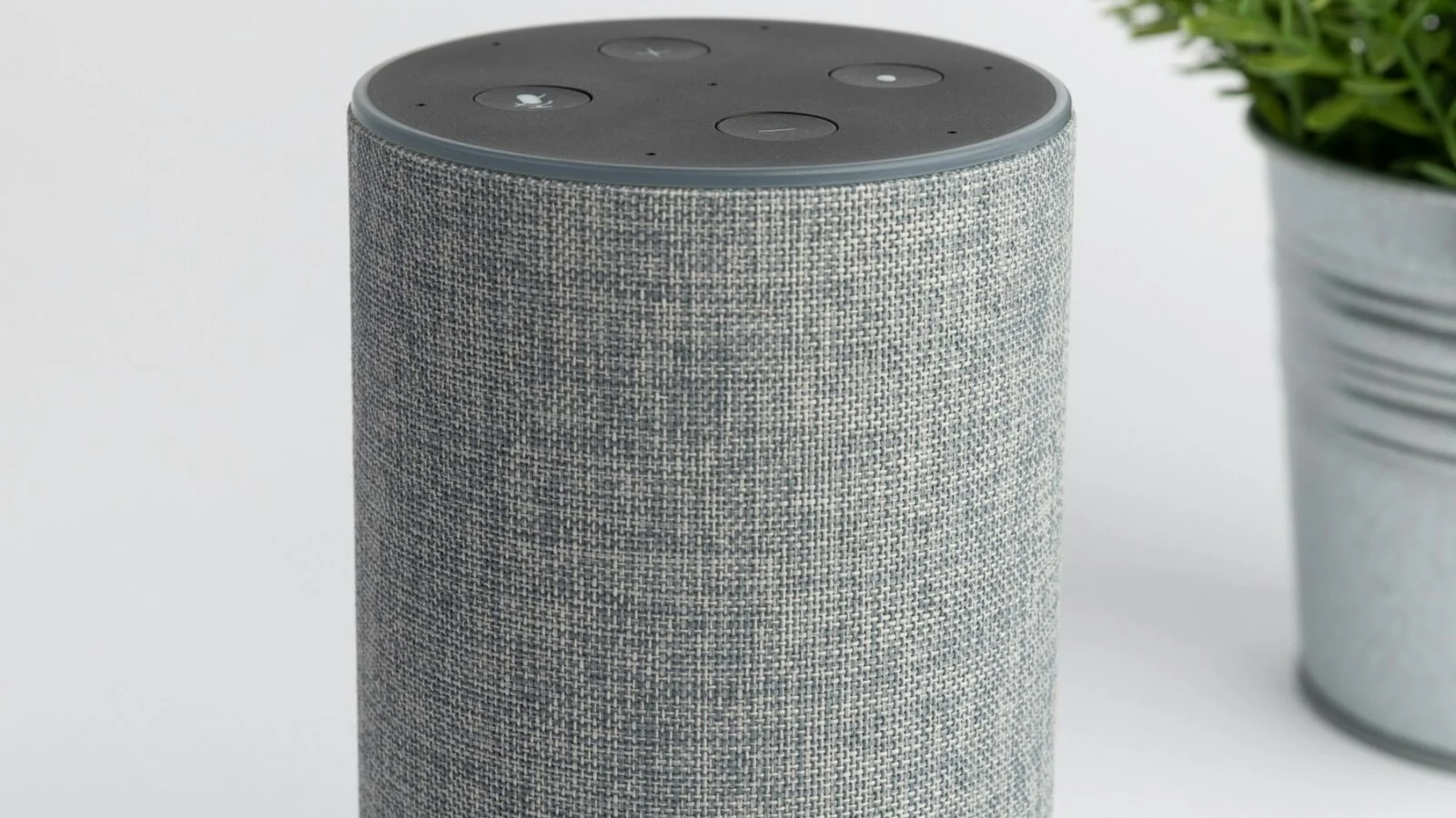 Alexa, Siri, Home — kterou z nich váš dům opravdu rozumí?